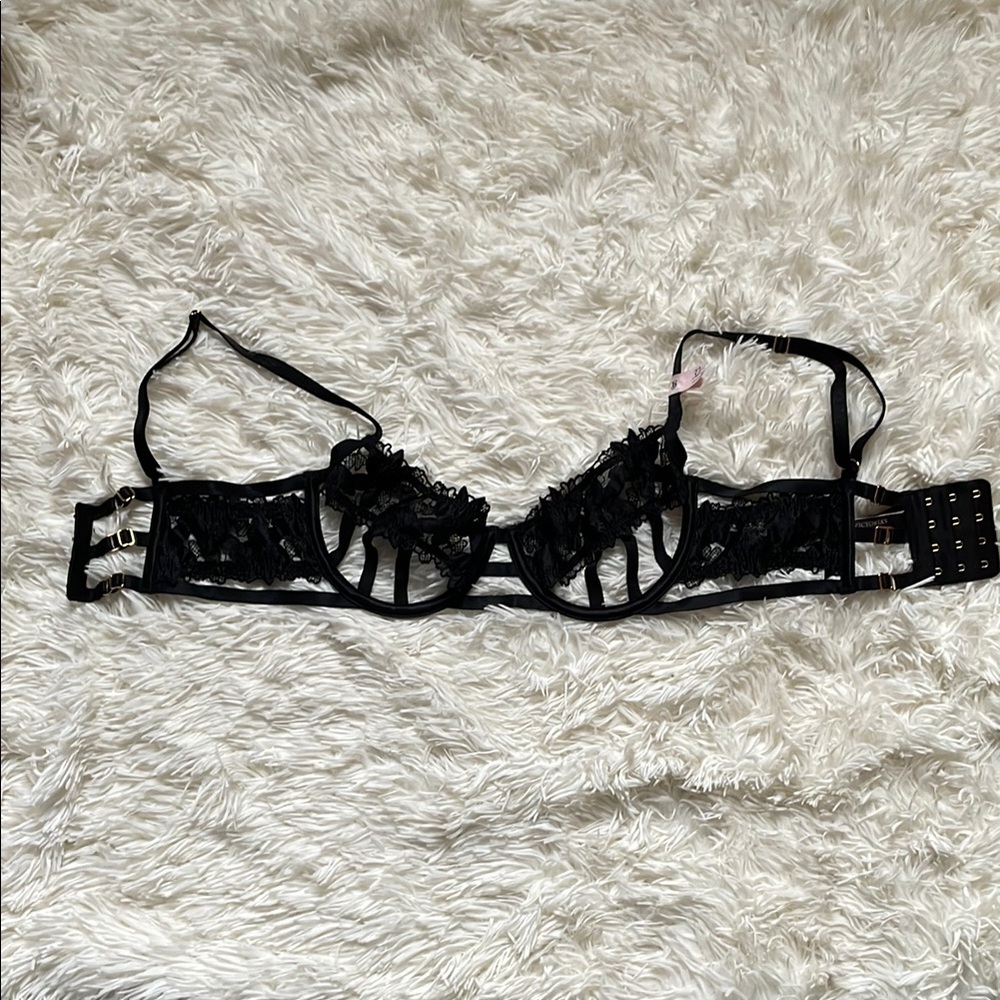 Victoria's Secret Black Balconette Bra with Lace NWOT